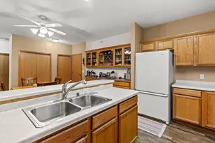 410 New Age Cir, Verona, WI 53593 - Photo 9