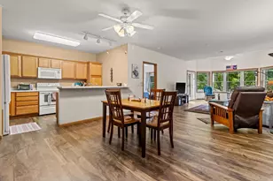 410 New Age Cir, Verona, WI 53593 - Photo 5