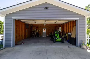 903 Vine St, Wisconsin Dells, WI 53965 - Photo 5