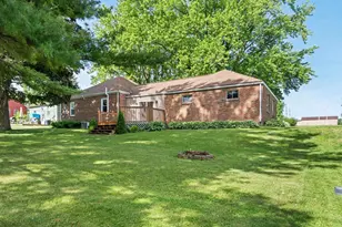 1029 N Bequette St, Ridgeville, WI 53533 - Photo 37
