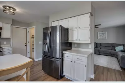 335 Belle Avenue, Belleville, WI 53508 - Photo 9