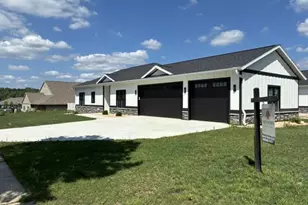 217 Dale Dr, Lodi, WI 53555 - Photo 3