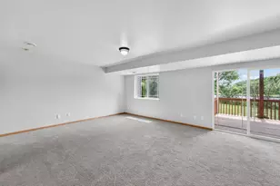523 Progress Dr, Cottage Grove, WI 53527 - Photo 29