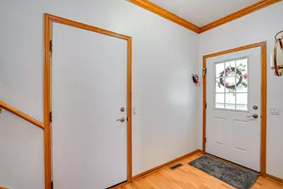3833 Maple Grove Drive, Madison, WI 53719 - Photo 5