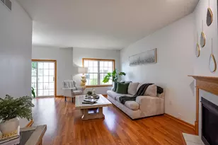 3833 Maple Grove Dr, Madison, WI 53719 - Photo 9