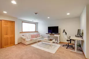 3833 Maple Grove Dr, Madison, WI 53719 - Photo 35