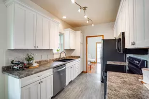 3833 Maple Grove Dr, Madison, WI 53719 - Photo 17