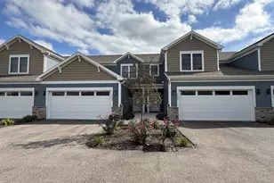 3166 S Bartells Dr, Beloit, WI 53511 - Photo 3