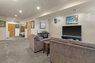 1032 Stonehaven Dr, Sun Prairie, WI 53590 - Photo 27