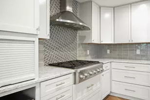 3937 Regent St, Madison, WI 53705 - Photo 13