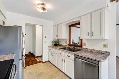 1619 McKenna Boulevard, Madison, WI 53711 - Photo 3