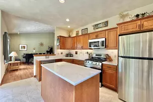 782 N Waveland Rd, Janesville, WI 53548 - Photo 9