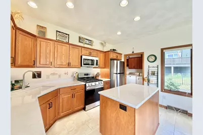 782 N Waveland Road, Janesville, WI 53548 - Photo 9