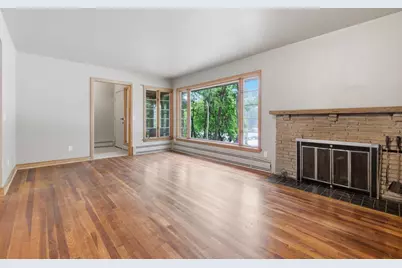 1305 E Johnson Street, Madison, WI 53703 - Photo 11