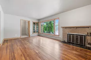 1305 E Johnson St, Madison, WI 53703 - Photo 11