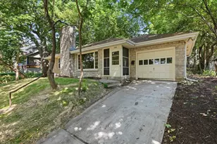 1305 E Johnson St, Madison, WI 53703 - Photo 5