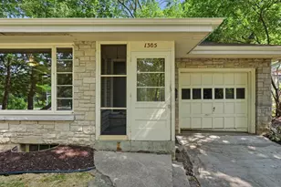 1305 E Johnson St, Madison, WI 53703 - Photo 7