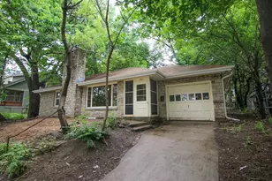 1305 E Johnson St, Madison, WI 53703 - Photo 1