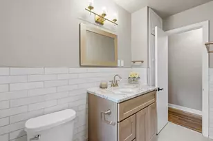 1305 E Johnson St, Madison, WI 53703 - Photo 25