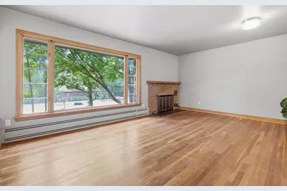 1305 E Johnson Street, Madison, WI 53703 - Photo 9