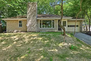 1305 E Johnson St, Madison, WI 53703 - Photo 1