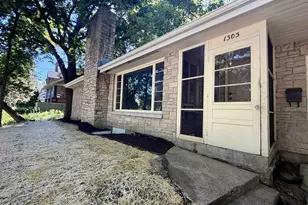 1305 E Johnson St, Madison, WI 53703 - Photo 3