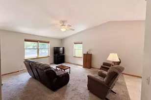1340 Prairie Rose Dr, Sun Prairie, WI 53590 - Photo 5