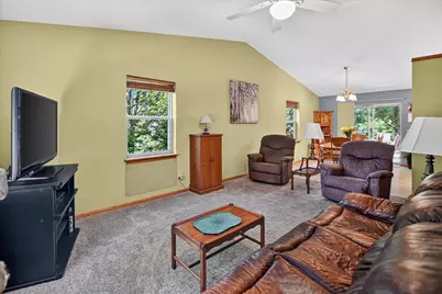 1340 Prairie Rose Drive, Sun Prairie, WI 53590 - Photo 7
