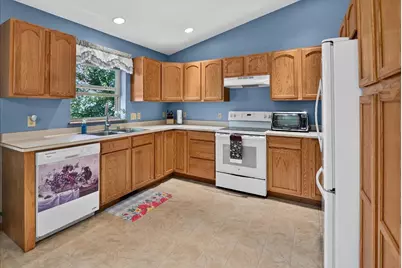 1340 Prairie Rose Drive, Sun Prairie, WI 53590 - Photo 13
