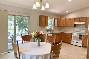 1340 Prairie Rose Dr, Sun Prairie, WI 53590 - Photo 9