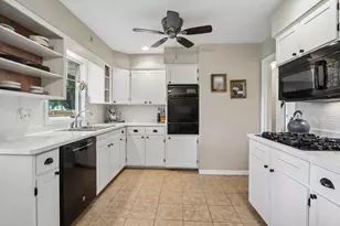 204 6th St, Waunakee, WI 53597 - Photo 13