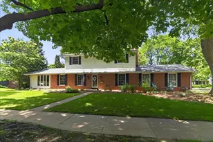 6602 Montclair Ln, Madison, WI 53711 - Photo 3