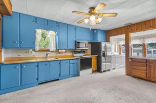 5904 Lake Edge Rd, Mcfarland, WI 53558 - Photo 7