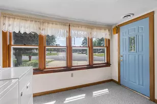 5904 Lake Edge Rd, Mcfarland, WI 53558 - Photo 7