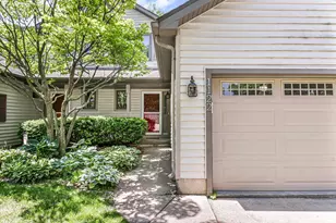 1120/1122 Artisan Dr, Madison, WI 53704 - Photo 5
