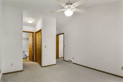 1120/1122 Artisan Drive, Madison, WI 53704 - Photo 11