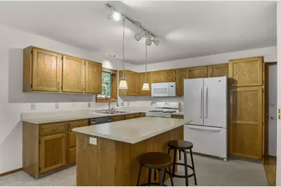 1120/1122 Artisan Drive, Madison, WI 53704 - Photo 7