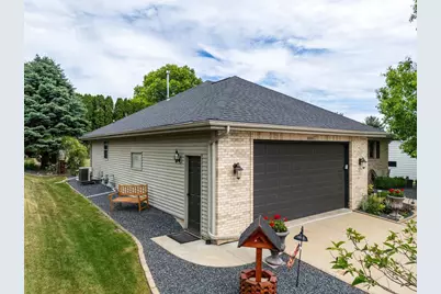 2938 Yale Drive, Janesville, WI 53548 - Photo 3