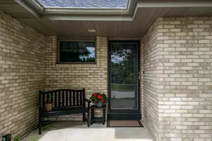 2938 Yale Dr, Janesville, WI 53548 - Photo 5