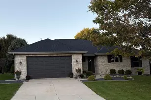 2938 Yale Dr, Janesville, WI 53548 - Photo 1