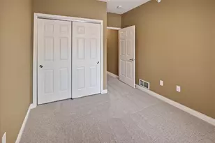 49 Cherokee Cir, Madison, WI 53704 - Photo 31