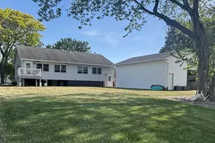 1126 Fillmore Ave, Oshkosh, WI 54902 - Photo 5