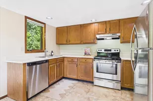 2683-2685 Aberdeen Ct, Fitchburg, WI 53711 - Photo 15