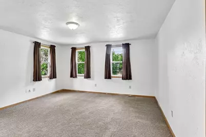 4513 Esch Lane, Madison, WI 53704 - Photo 15