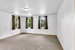 4513 Esch Ln, Madison, WI 53704 - Photo 15