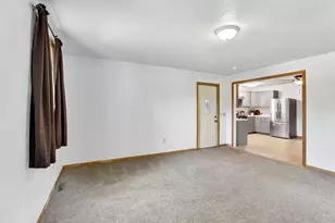 4513 Esch Ln, Madison, WI 53704 - Photo 17