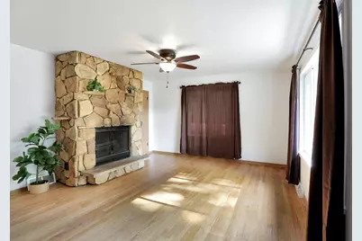 4513 Esch Lane, Madison, WI 53704 - Photo 5