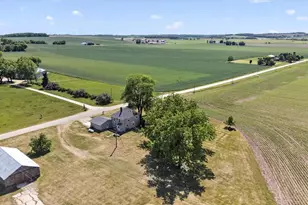 W1012 Spring Creek Rd, Brodhead, WI 53520 - Photo 37