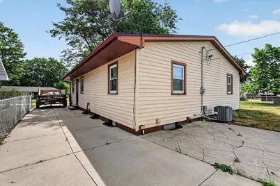 1804 Grant Street, Beloit, WI 53511 - Photo 33