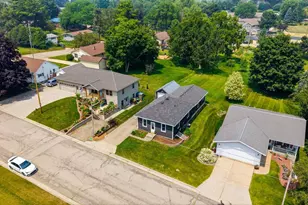 206 E Madison St, Ridgeville, WI 53533 - Photo 47